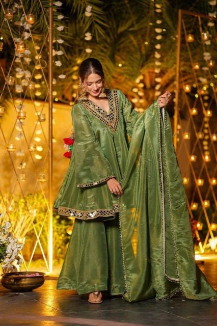 Vouch 1011 salwar suit wholesaler in burrabazar kolkata